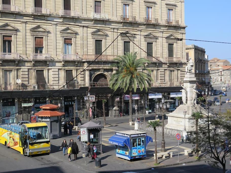 Stesicoro-Duomo Elegante Appartamento In Centro Catania Esterno foto